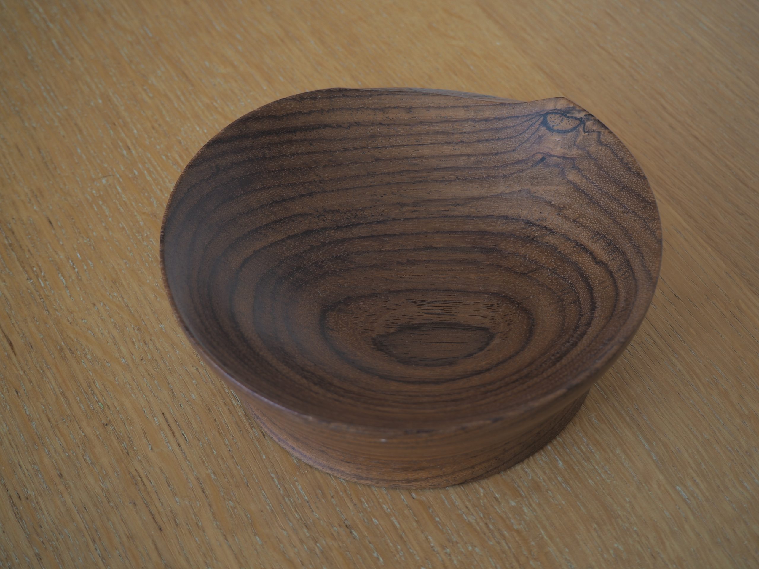 Walnut sideboard bowl, Turned on a lathe.